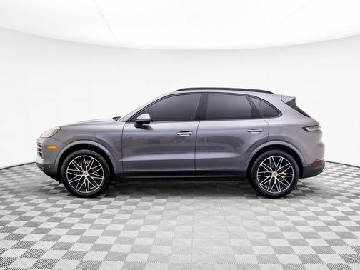 2024 Porsche Cayenne S