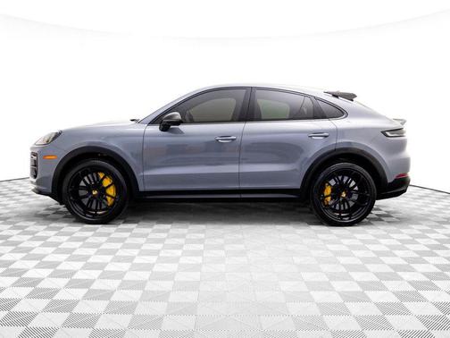 2024 Porsche Cayenne Turbo GT