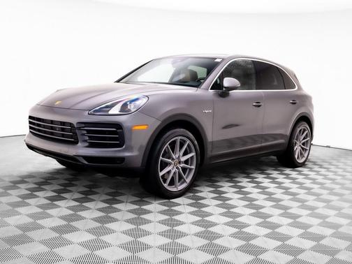 Quartzite Grey Metallic 2021 Porsche Cayenne Cayenne E-Hybrid