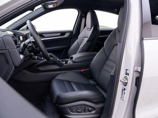 Chalk 2026 Porsche Cayenne Cayenne S E-Hybrid