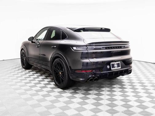 2026 Porsche Cayenne GTS