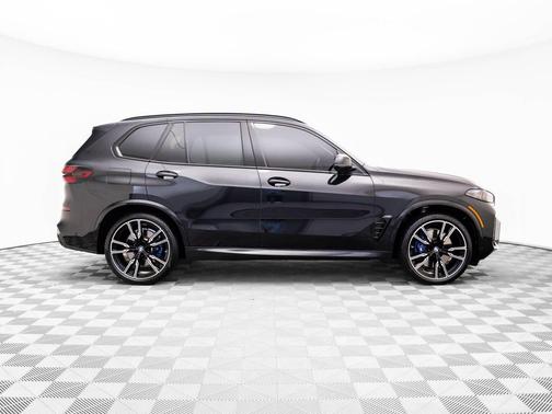 2024 BMW X5 M60i