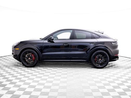 Chromite Black Metallic 2026 Porsche Cayenne GTS