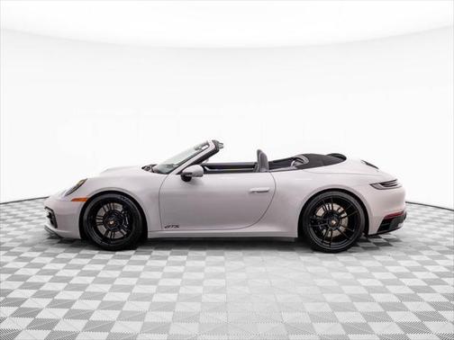 2024 Porsche 911 Carrera 4 GTS