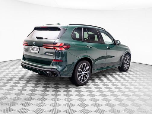 2024 BMW X5 M60i