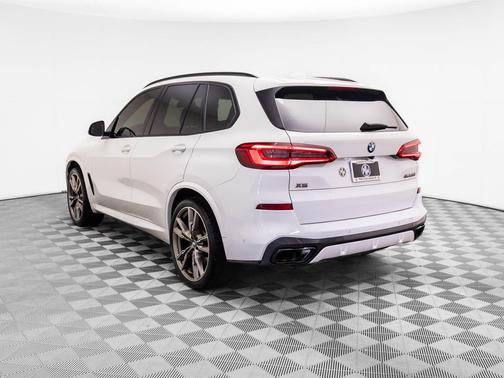 2020 BMW X5 M50i