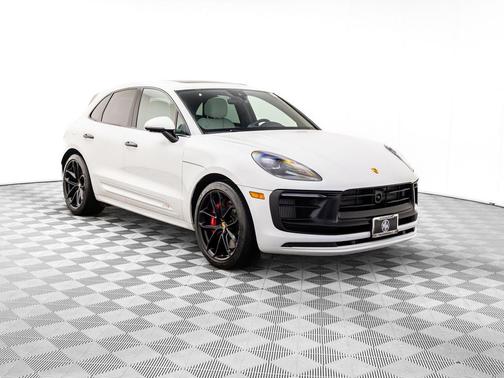 2024 Porsche Macan GTS