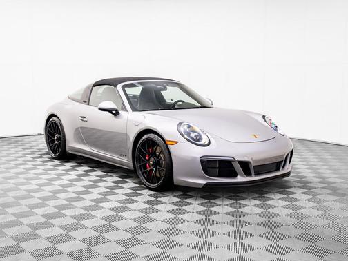 2019 Porsche 911 Targa 4 GTS