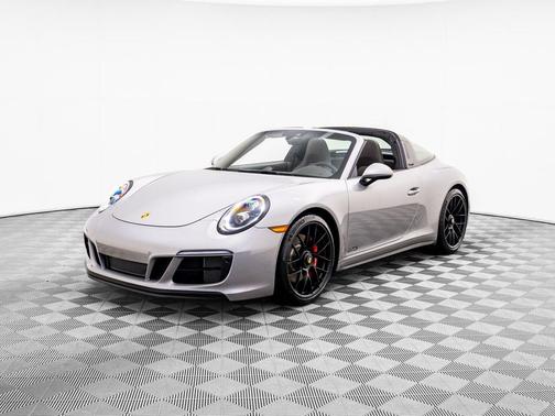 2019 Porsche 911 Targa 4 GTS