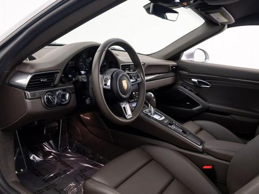 2019 Porsche 911 Targa 4 GTS