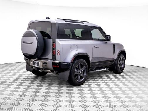 Eiger Gray Metallic 2024 Land Rover Defender 90 P400 X-Dynamic SE