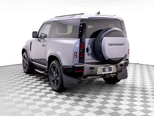 Eiger Gray Metallic 2024 Land Rover Defender 90 P400 X-Dynamic SE