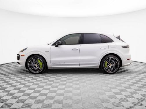 2020 Porsche Cayenne Cayenne Turbo S E-Hybrid