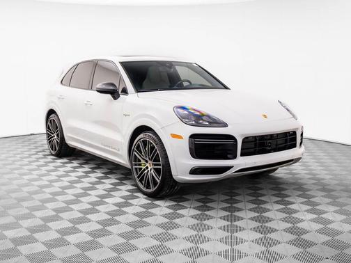 2020 Porsche Cayenne Cayenne Turbo S E-Hybrid
