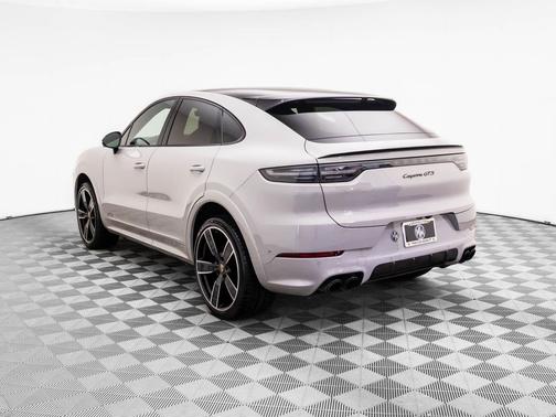 2023 Porsche Cayenne GTS