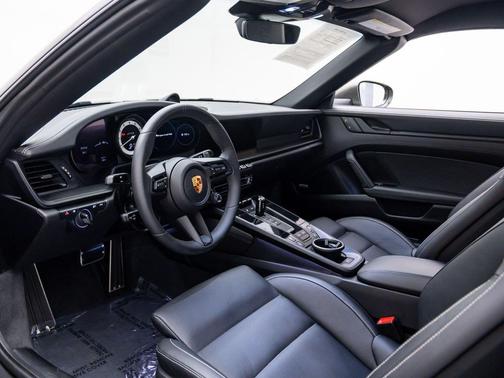 2024 Porsche 911 Targa 4 GTS
