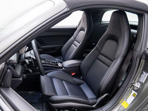 2024 Porsche 911 Targa 4 GTS