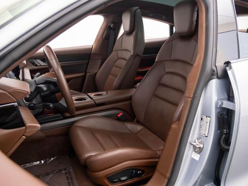 2020 Porsche Taycan Turbo S