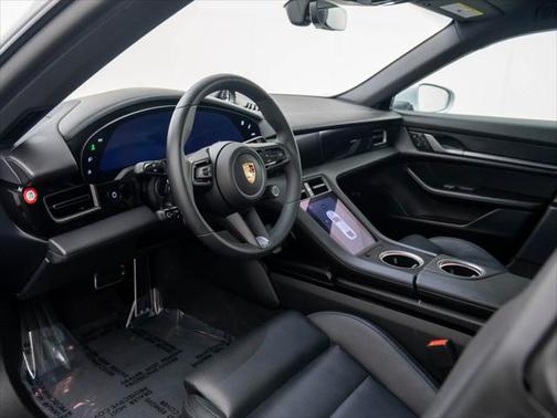 2025 Porsche Taycan