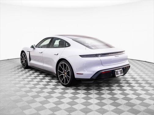 2025 Porsche Taycan