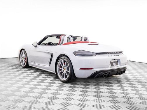 2022 Porsche 718 Boxster GTS 4.0