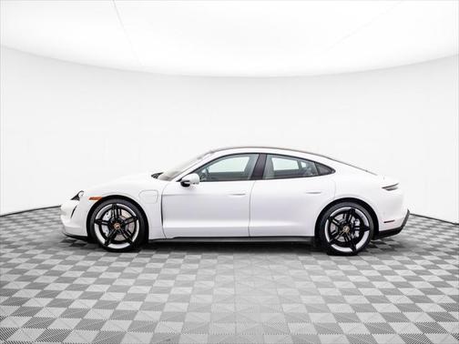2022 Porsche Taycan