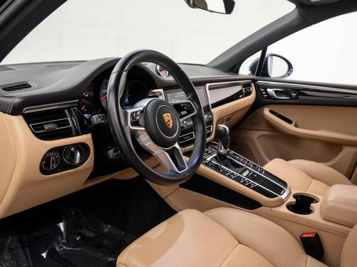 2021 Porsche Macan S