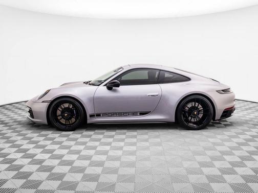 2024 Porsche 911 Carrera GTS