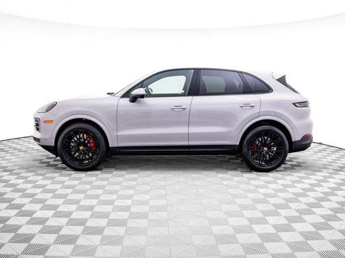 Chalk 2026 Porsche Cayenne S