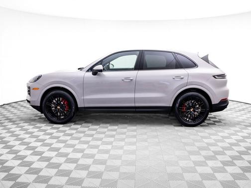 Chalk 2026 Porsche Cayenne S