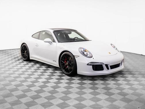 2015 Porsche 911 Carrera GTS