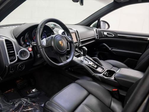 2013 Porsche Cayenne Base