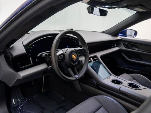 2021 Porsche Taycan Turbo S