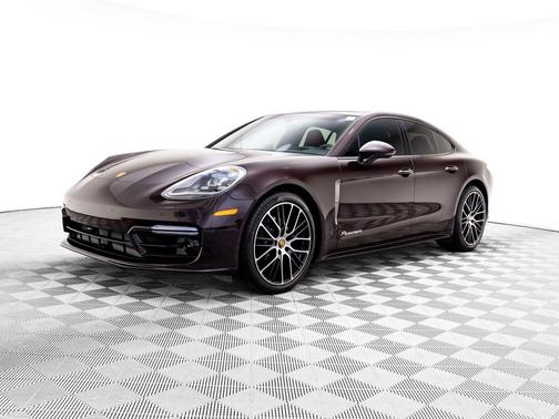 2023 Porsche Panamera Platinum Edition