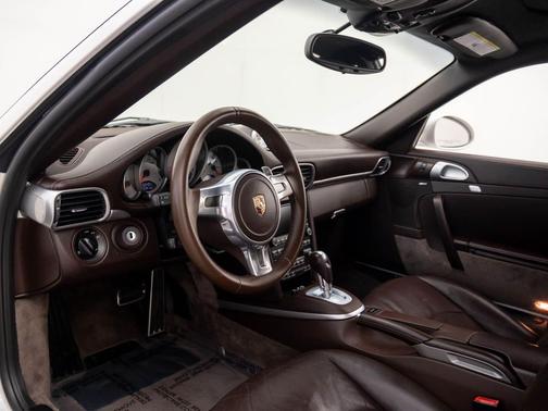 2011 Porsche 911 Carrera 4S