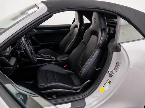 2023 Porsche 911 Carrera