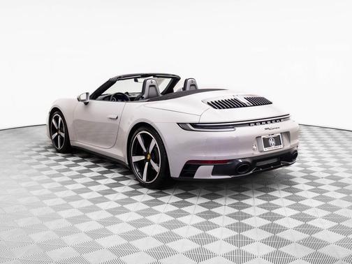 2023 Porsche 911 Carrera