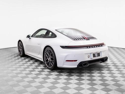 2025 Porsche 911 Carrera S