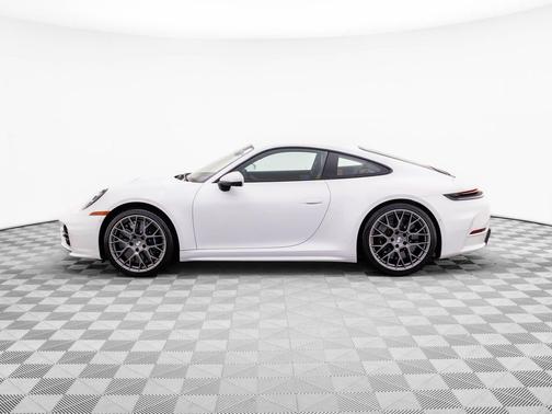 2025 Porsche 911 Carrera S