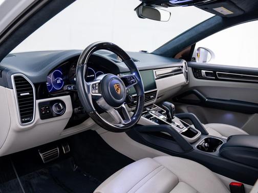 2021 Porsche Cayenne GTS
