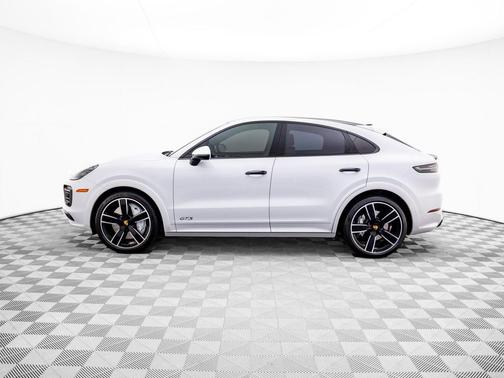 2021 Porsche Cayenne GTS
