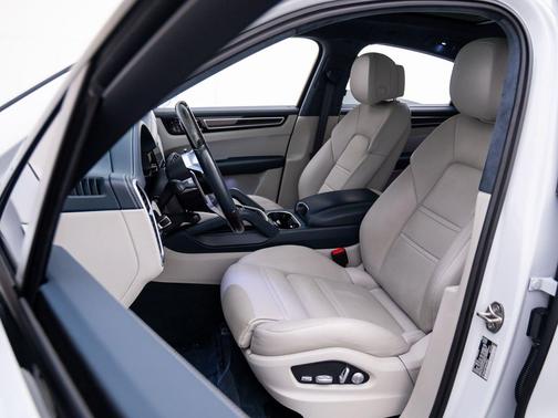 2021 Porsche Cayenne GTS