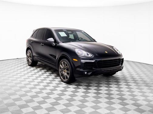 2017 Porsche Cayenne Platinum Edition
