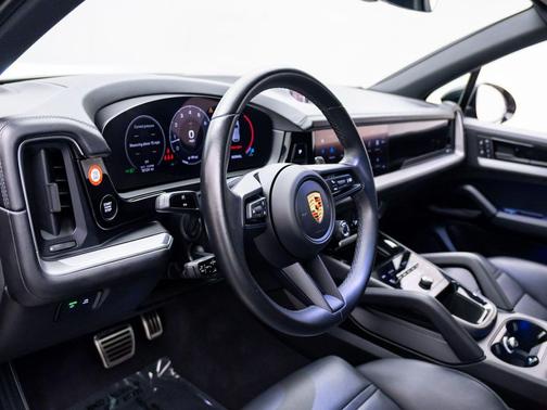 2024 Porsche Cayenne S