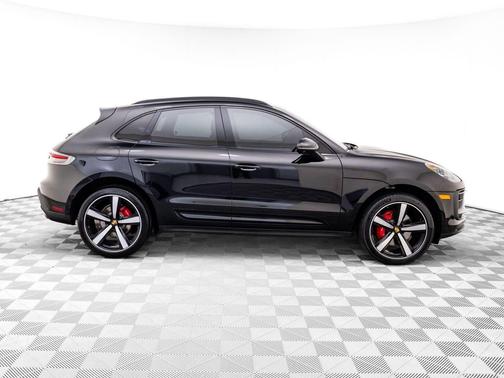2022 Porsche Macan S