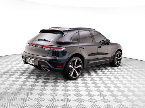 2022 Porsche Macan S