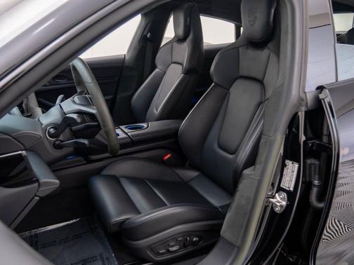 2023 Porsche Taycan GTS