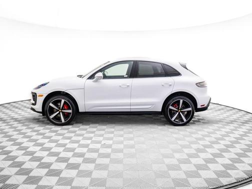 2026 Porsche Macan S