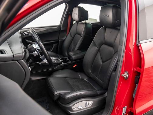2017 Porsche Macan GTS