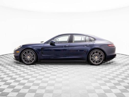 2018 Porsche Panamera 4